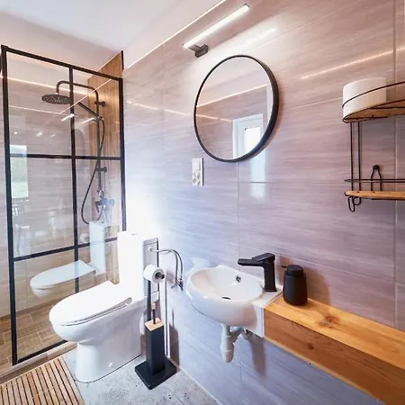 Marel-apartments Duna Lux Zdroj ロッジ